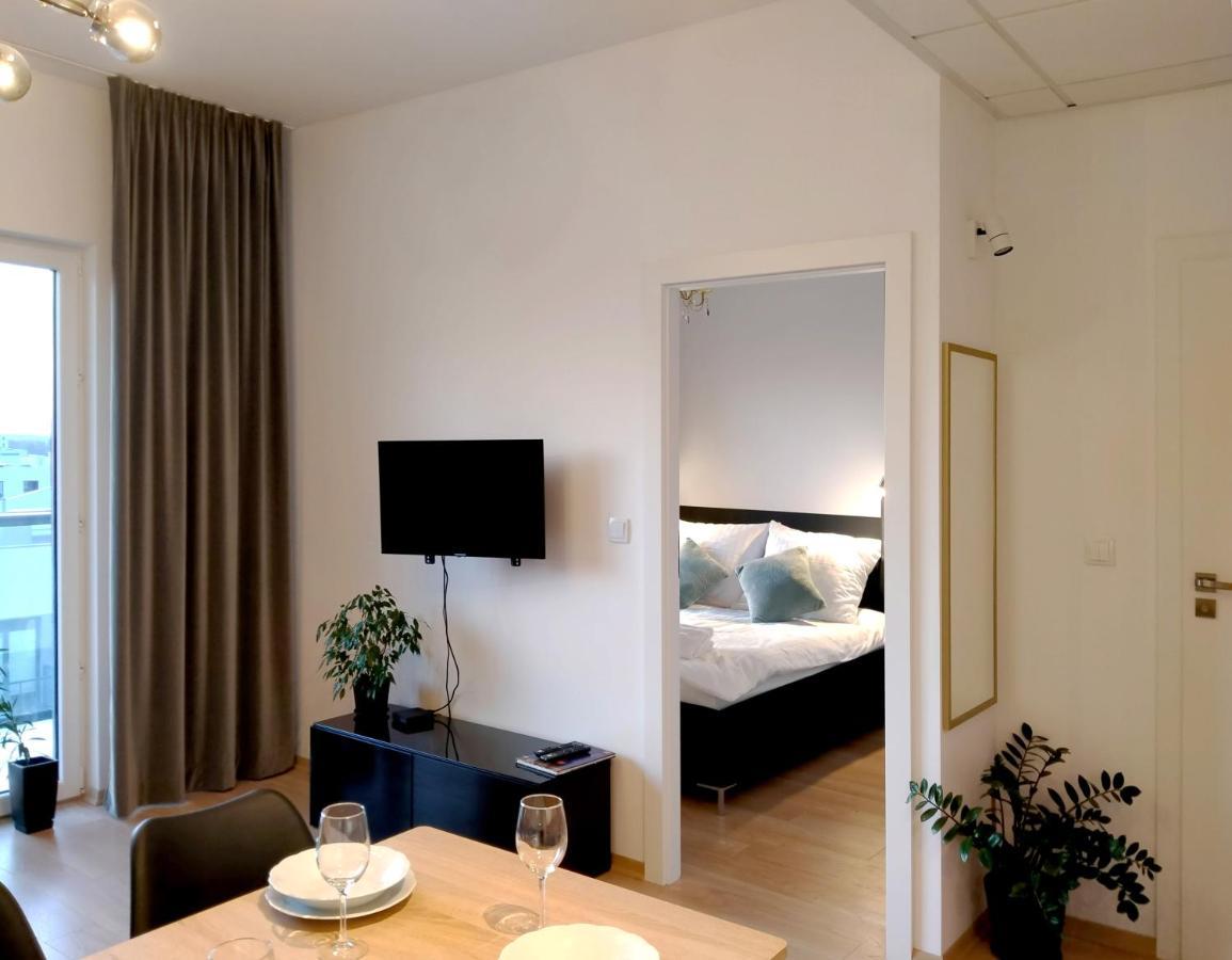 Apartament 9, Z Oddzielna Sypialnia! Varşovia Exterior foto